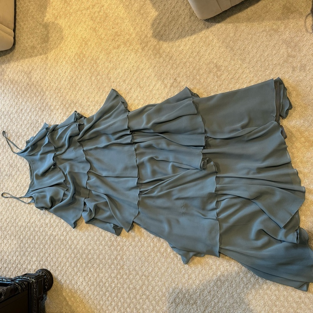 Paper Crown Tiered Ruffled Maxi Dress. Size M - Picture 5 of 10